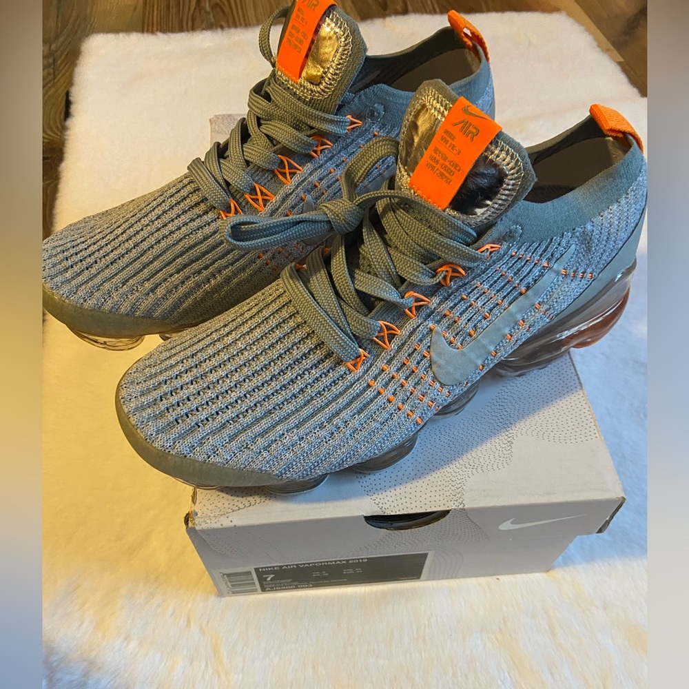 COPY - Air VapoarMax Flyknit 3 'Aviator Grey'